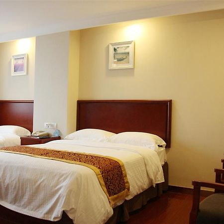 Greentree Inn Shanghai Minhang District Beiqiao Subway Station Express Hotel Extérieur photo